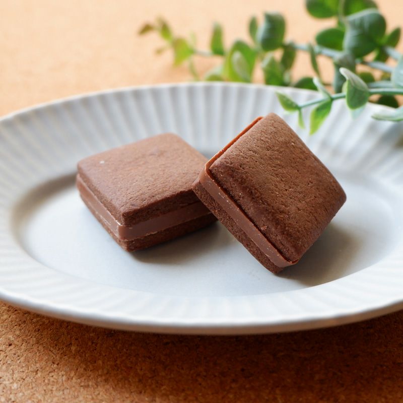 クッキーサンドショコラ7個入